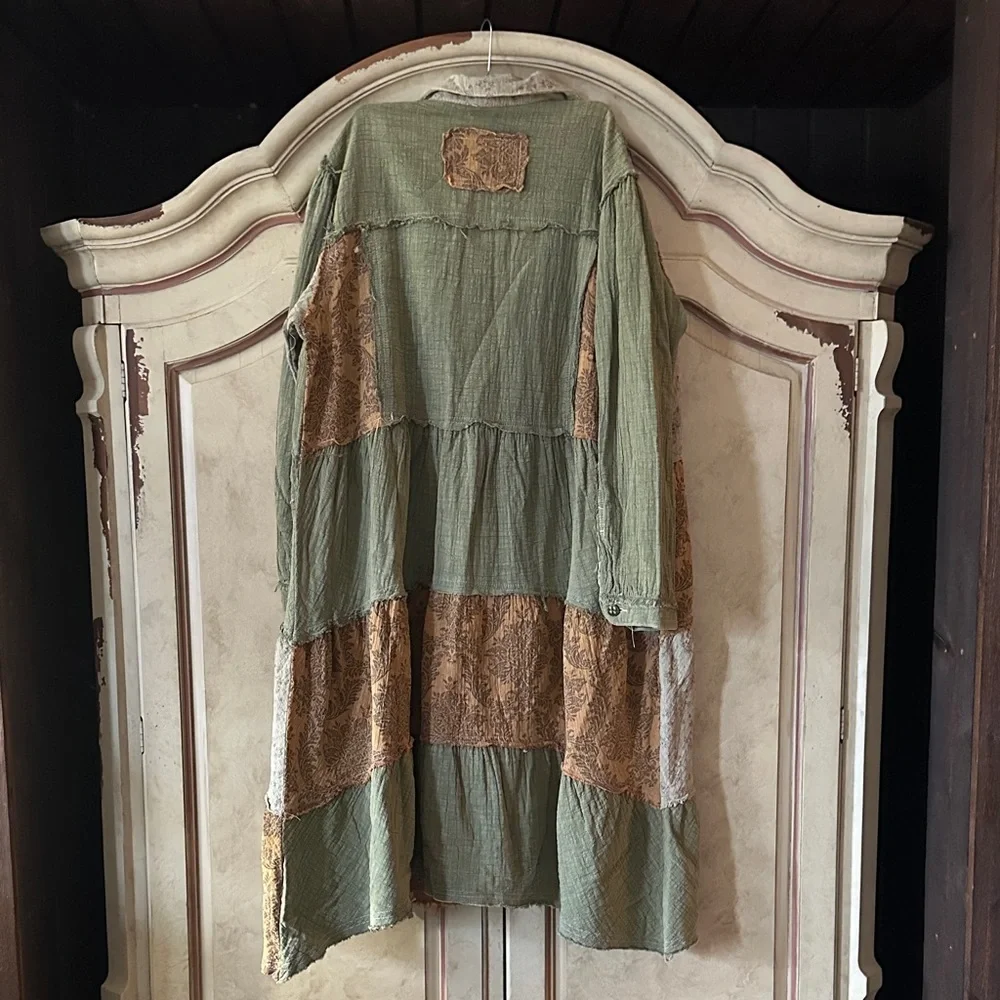POL Olive Green Tiered Patchwork Dress/Duster Button up size Small - Picture 3 of 4